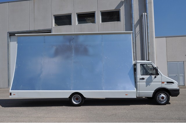 Iveco Daily Camion Vela 6x3